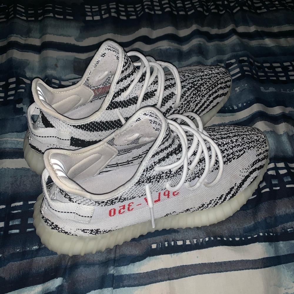 Yeezy 350 Zebra